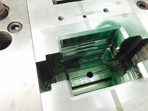防塵罩模具F8932-3，防塵罩塑膠模具