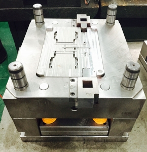 塑膠模具廠(chǎng)注塑模具開(kāi)模